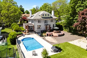 173 Westwood Rd, New Haven, CT 06515 - Photo 1