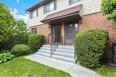 202 Soundview Avenue #17, Stamford, CT 06902 - Photo 1