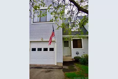 15 Woods Run #15, Farmington, CT 06032 - Photo 1