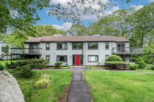 28 D Harbour Village, Branford, CT 06405 - Photo 1