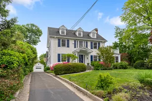 138 Ocean Dr W, Stamford, CT 06902 - Photo 1