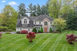 8 Pearl St, Newtown, CT 06482 - Photo 1