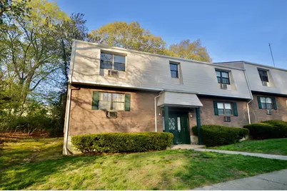 48 Enid Street #APT C, Bridgeport, CT 06606 - Photo 1