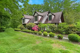 2 Kramer Ln, Weston, CT 06883 - Photo 1