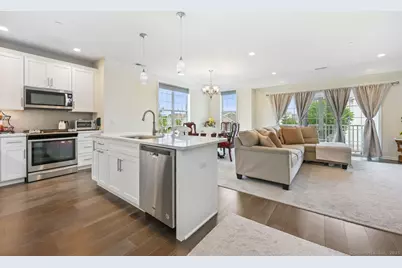 1022 Country View Road #1022, Danbury, CT 06810 - Photo 1