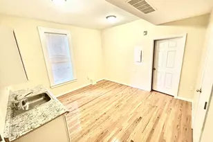 135 W Main St, Waterbury, CT 06702 - Photo 1