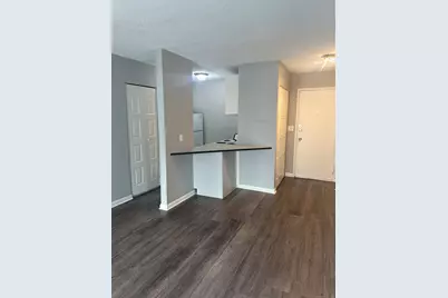 57 Westlake Drive #Studio- Bld 4 - 57, Middletown, CT 06457 - Photo 1