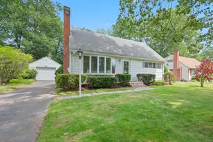 26 John Smith Dr, West Hartford, CT 06107 - Photo 1