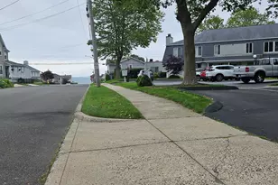 19 Dixon St, Milford, CT 06460 - Photo 1