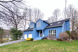 360 Stevenson Rd, New Haven, CT 06515 - Photo 1