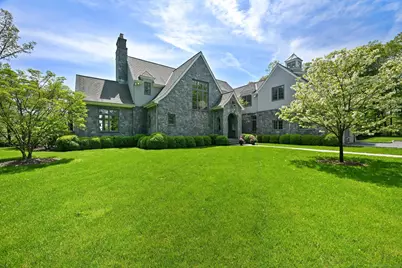 19 Fawn Lane, New Canaan, CT 06840 - Photo 1