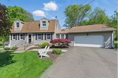 7 Beechwood Circle, Cromwell, CT 06416 - Photo 1