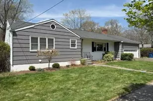 6 Spencer Pl, New Haven, CT 06515 - Photo 1