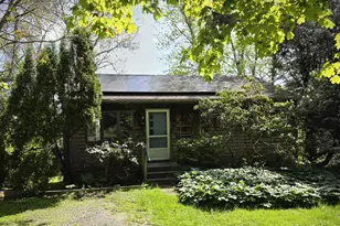 214 Pequot Ave, Groton, CT 06355 - Photo 1