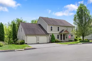 120 Colonial Hill Dr, Wallingford, CT 06492 - Photo 1