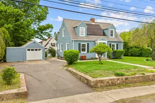 727 Pine St, Bristol, CT 06010 - Photo 1