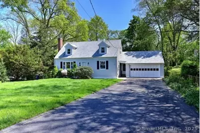 32 Lenox Avenue, Norwalk, CT 06854 - Photo 1