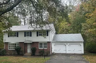 44 Hills Point Rd, Trumbull, CT 06611 - Photo 1