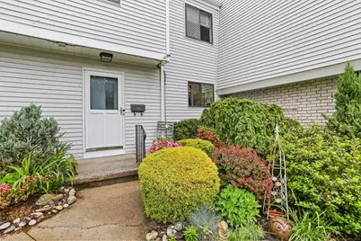 41 Riverside Avenue #41, Stamford, CT 06905 - Photo 1