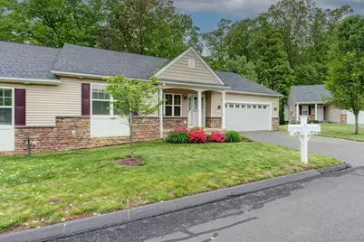 30 Woodridge Drive #30, Windsor Locks, CT 06096 - Photo 1