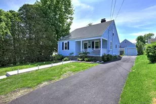 413 Wilcoxson Ave, Stratford, CT 06614 - Photo 1