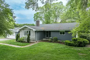 267 Simsbury Rd, West Hartford, CT 06117 - Photo 1