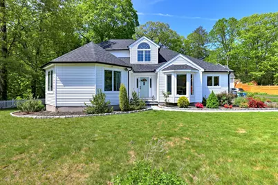 52 Robin Hill Lane, Hamden, CT 06518 - Photo 1