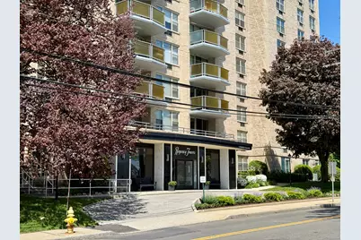 1 Strawberry Hill Court #APT 6F, Stamford, CT 06902 - Photo 1