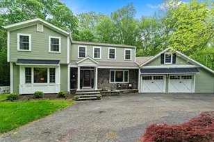 8A Russett Rd, Newtown, CT 06482 - Photo 1