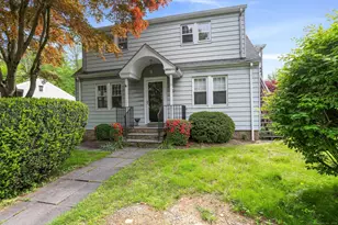 11 Hill St, New Canaan, CT 06840 - Photo 1