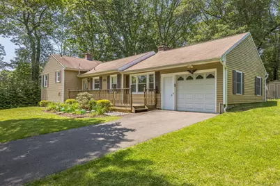 15 Kings Highway, North Haven, CT 06473 - Photo 1