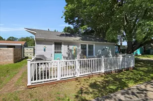 16 North St, Madison, CT 06443 - Photo 1