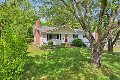 42 Arnott Road, Manchester, CT 06040 - Photo 1
