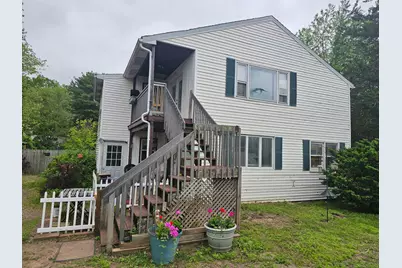 4 East Newberry Road, Bloomfield, CT 06002 - Photo 1