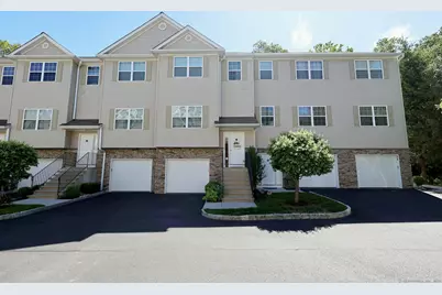 23 Riverview Court #23, Brookfield, CT 06804 - Photo 1