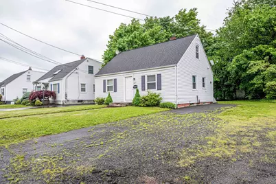 2579 Whitney Avenue, Hamden, CT 06518 - Photo 1