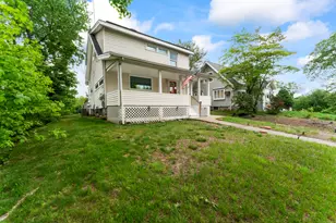 27 Pauline St, Trumbull, CT 06611 - Photo 1