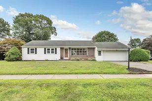 195 Middlebrook Rd, Stratford, CT 06614 - Photo 1