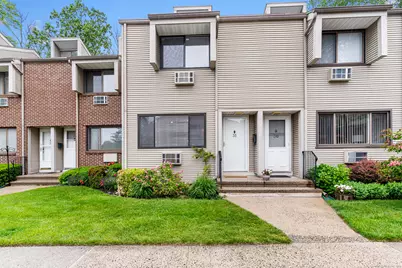 168 Belltown Road #35 - D5, Stamford, CT 06905 - Photo 1