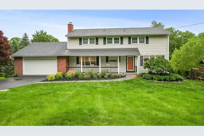 27 East Gate Road, Danbury, CT 06811 - Photo 1