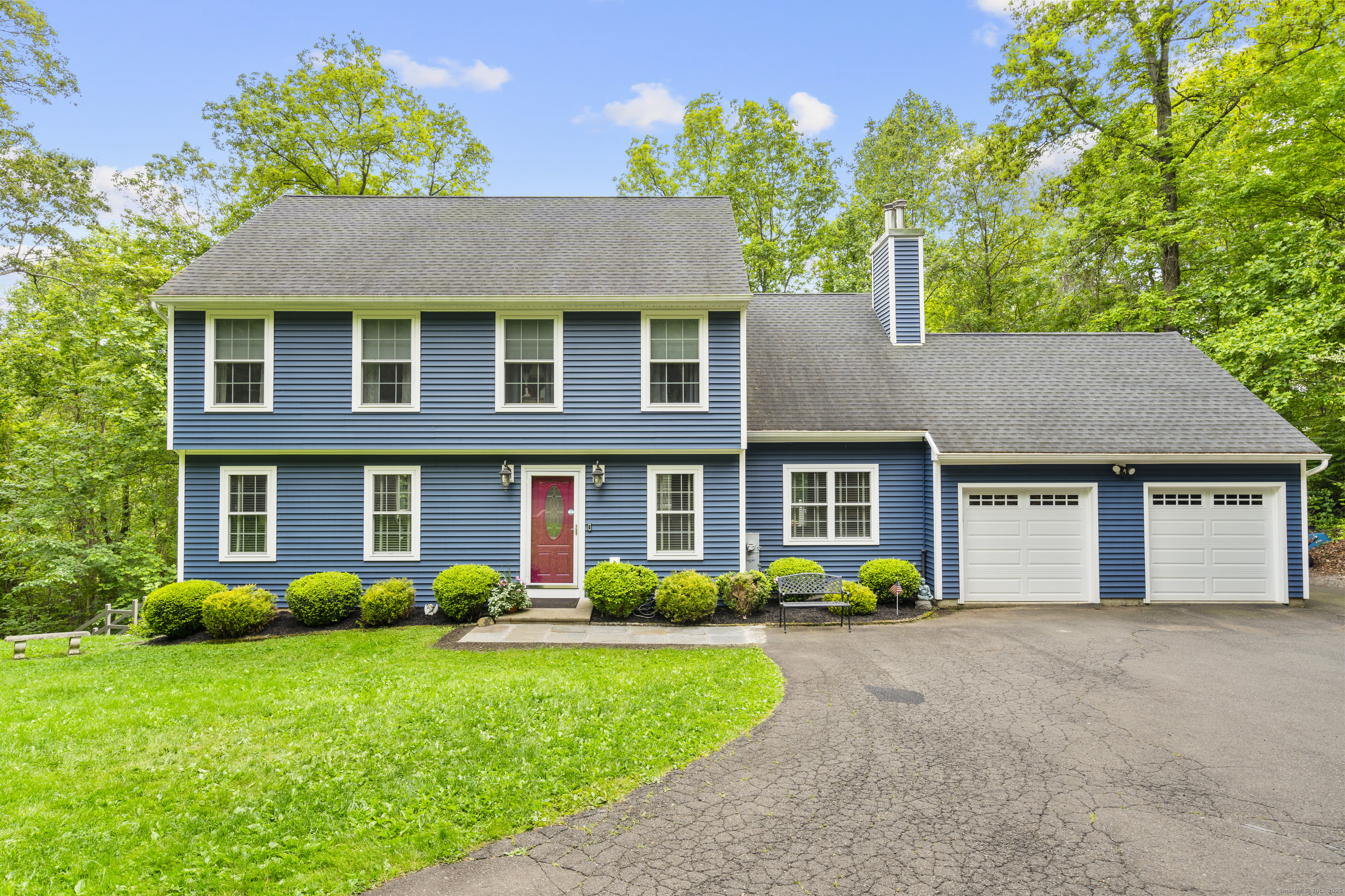 12 Colonial Heights Rd, East Haven, CT 06473 - MLS 24098727 - Coldwell ...