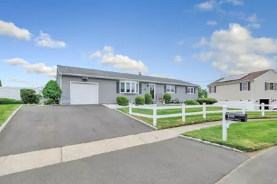 105 Daniel Drive, Stratford, CT 06614 - Photo 1