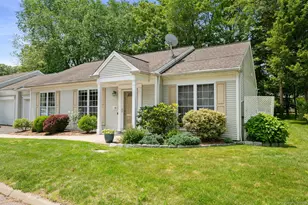 18 Beechwood Dr, Waterford, CT 06385 - Photo 1