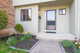 26 Margo Ct, Cromwell, CT 06416 - Photo 1