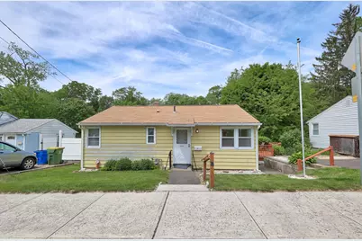 35 Brookview Avenue, Waterbury, CT 06706 - Photo 1