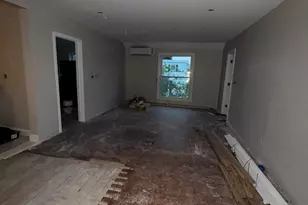 1012 Dixwell Ave, Hamden, CT 06514 - Photo 1