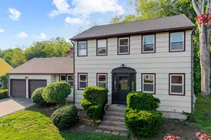 14 Meadowood Ln, Old Saybrook, CT 06475 - Photo 1