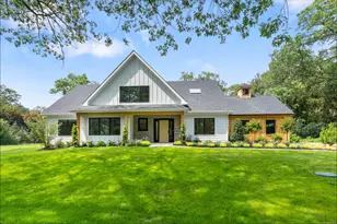 10 Singing Woods Rd, Norwalk, CT 06850 - Photo 1