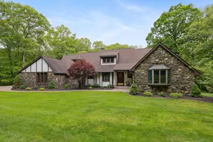 23 Ravens Croft Rd, Vernon, CT 06066 - Photo 1