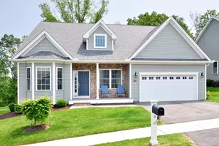 221 Scenic Dr, Berlin, CT 06037 - Photo 1